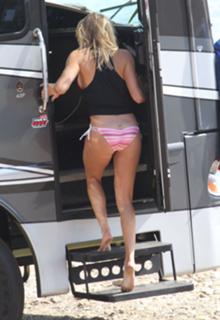 LeAnn Rimes feet photo thumbnail
