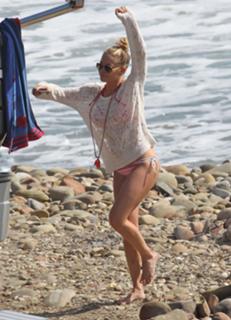 LeAnn Rimes feet photo thumbnail
