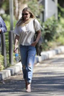LeAnn Rimes feet photo thumbnail