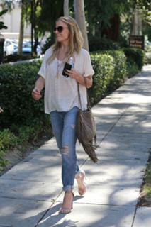 LeAnn Rimes feet photo thumbnail