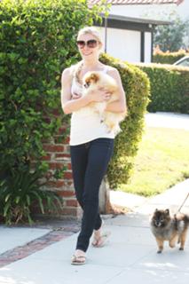 LeAnn Rimes feet photo thumbnail