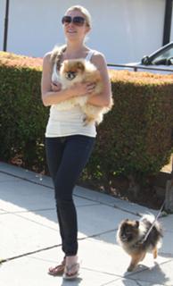 LeAnn Rimes feet photo thumbnail
