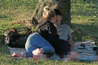 LeAnn Rimes feet photo thumbnail