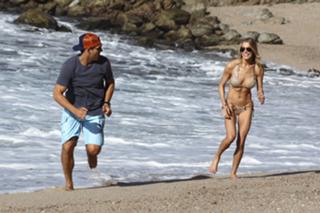 LeAnn Rimes feet photo thumbnail