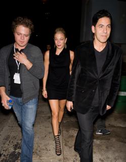 LeAnn Rimes feet photo thumbnail