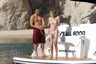 LeAnn Rimes feet photo thumbnail