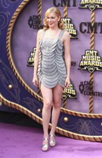 LeAnn Rimes feet photo thumbnail