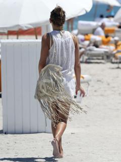 LeAnn Rimes feet photo thumbnail
