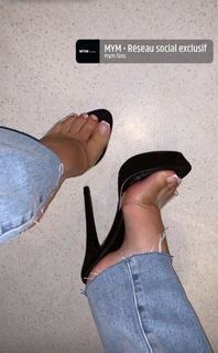 Lea Mary feet photo 13