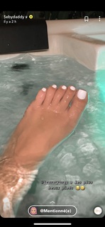 Lea Mary feet photo 12