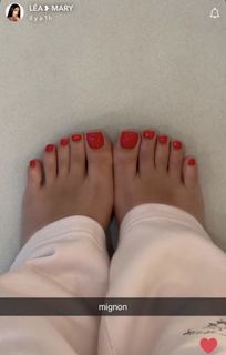 Lea Mary feet photo 6