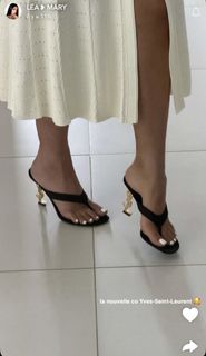 Lea Mary feet photo 4