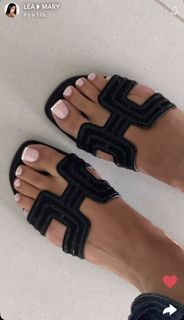 Lea Mary feet photo 2