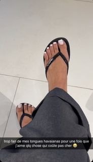 Lea Mary feet photo 1