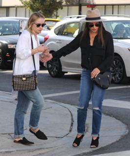 Lea Michele feet photo thumbnail