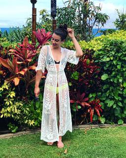 Lea Michele feet photo thumbnail