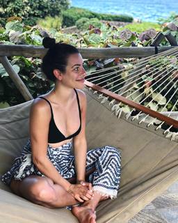 Lea Michele feet photo thumbnail