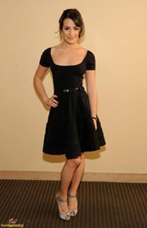 Lea Michele feet photo thumbnail