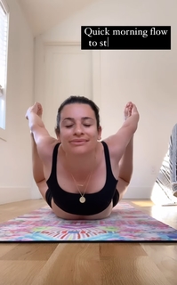 Lea Michele feet photo thumbnail