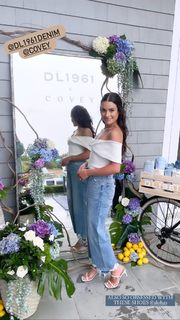 Lea Michele feet photo thumbnail