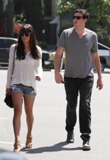 Lea Michele feet photo thumbnail