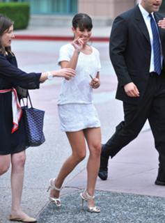 Lea Michele feet photo thumbnail