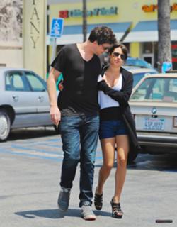 Lea Michele feet photo thumbnail