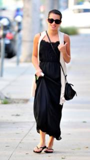Lea Michele feet photo thumbnail