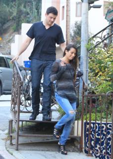 Lea Michele feet photo thumbnail