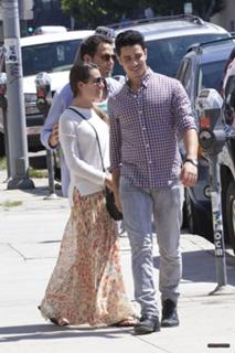 Lea Michele feet photo thumbnail