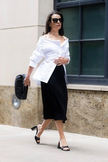 Lea Michele feet photo thumbnail