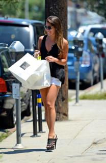 Lea Michele feet photo thumbnail