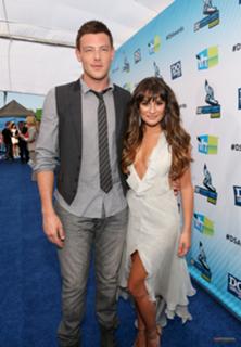 Lea Michele feet photo thumbnail