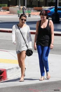 Lea Michele feet photo thumbnail