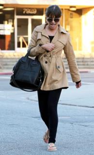 Lea Michele feet photo thumbnail
