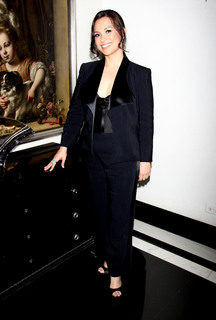 Lea Salonga feet photo 9