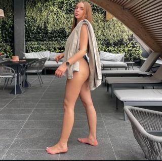 Lea Stanković feet photo 2
