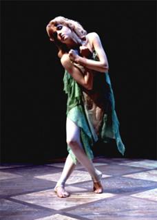 Lea Thompson feet photo thumbnail