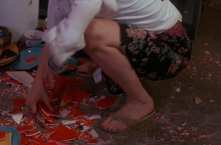 Lea Thompson feet photo thumbnail