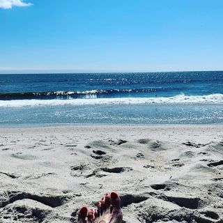 Leah Ayres feet photo 2