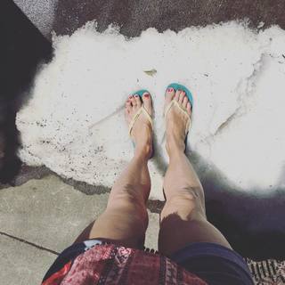Leah Cairns feet photo 2