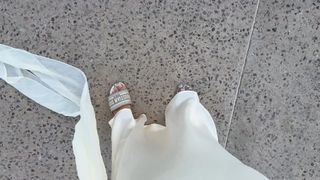 Leah Halton feet photo thumbnail