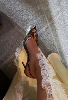 Leah Halton feet photo 7