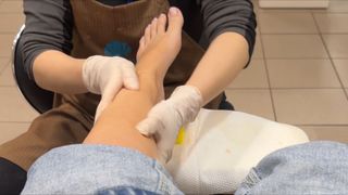 Leah Halton feet photo 5