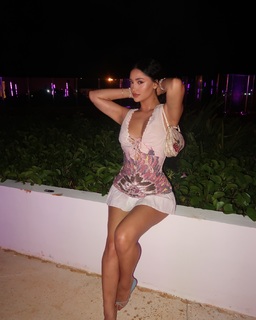 Leah Kateb feet photo 4