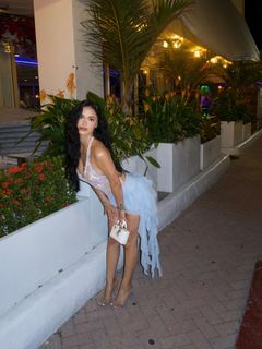 Leah Kateb feet photo 15