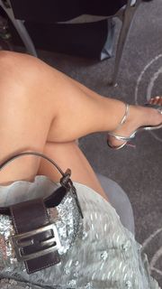 Leah Kateb feet photo 14