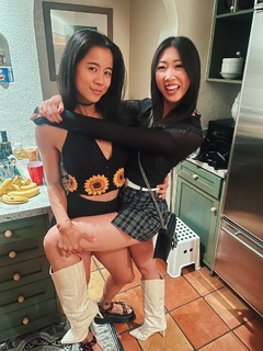 Leah Lewis feet photo 19
