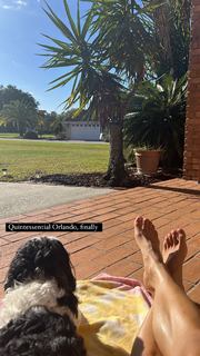 Leah Lewis feet photo 5