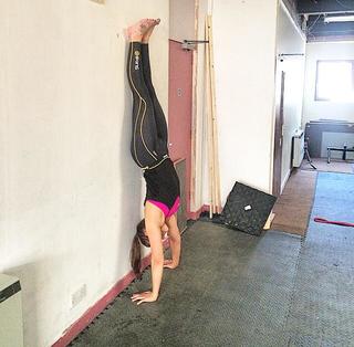 Leah McCourt feet photo 9